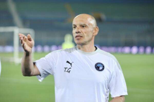 تاكيس جونياس