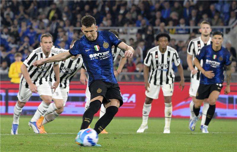 بيريسيتش يسجل هدفا للإنتر