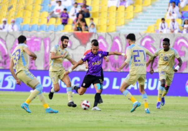 من الدوري الإماراتي
