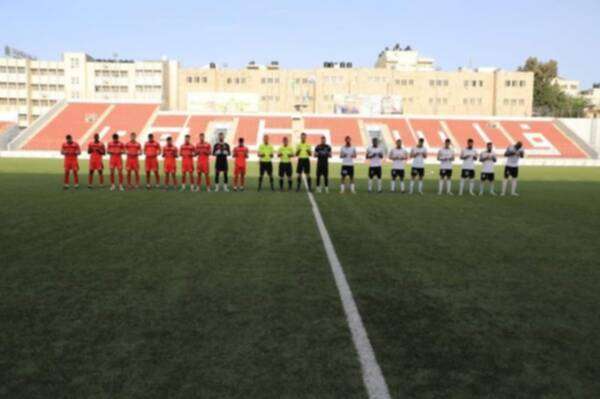 من لقاء شباب الخليل والمنتخب الأولمبي