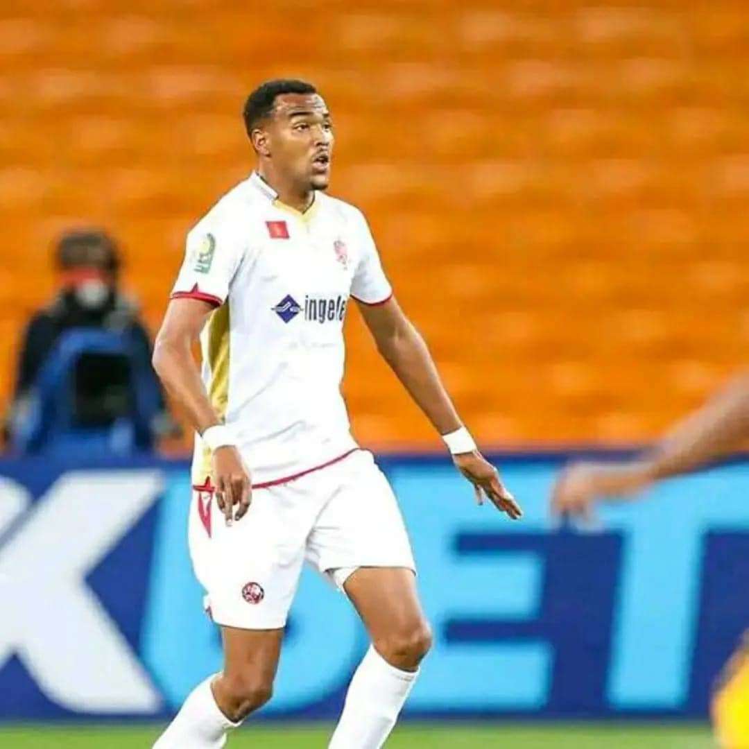 أمين فرحان صاحب هدف التعادل مع بترو أتلتيكو