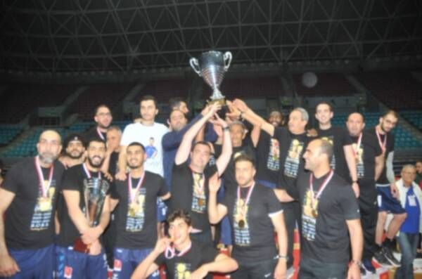 تتويج الاتحاد المنستيري