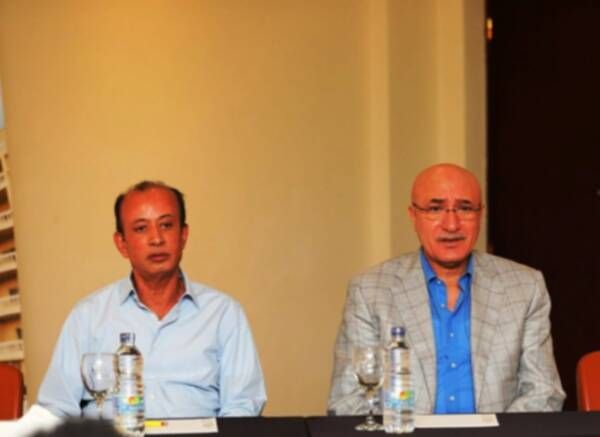 من الاجتماع