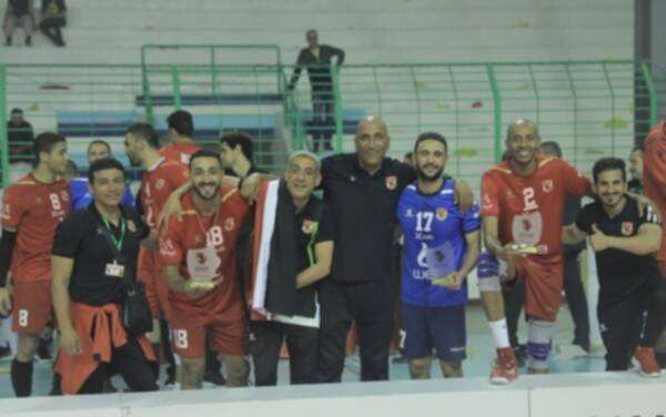 طائرة الأهلي