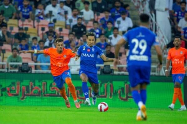 الهلال والفيحاء أمس
