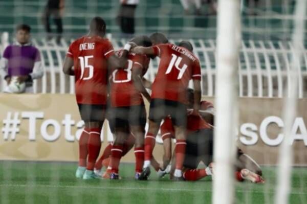 لاعبو الأهلي 