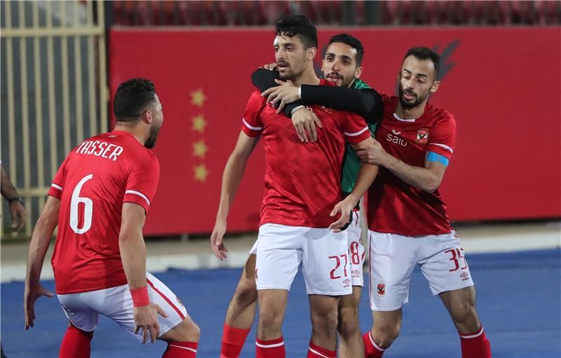 لاعبو الأهلي