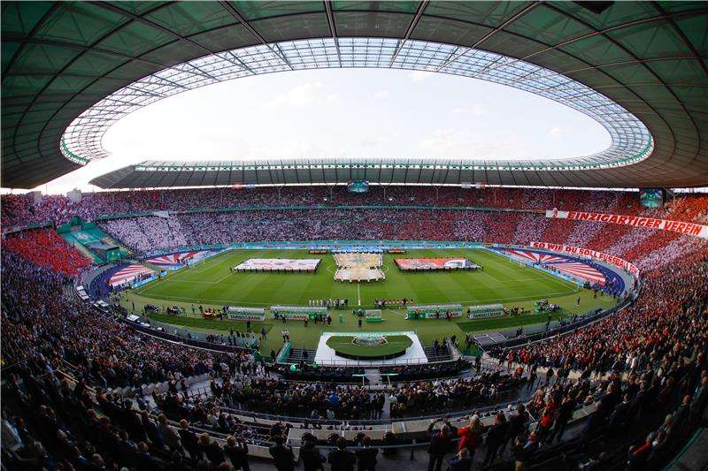 من اللقاء اليوم