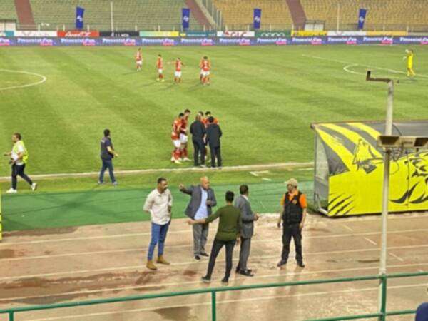 موسيماني مع لاعبيه