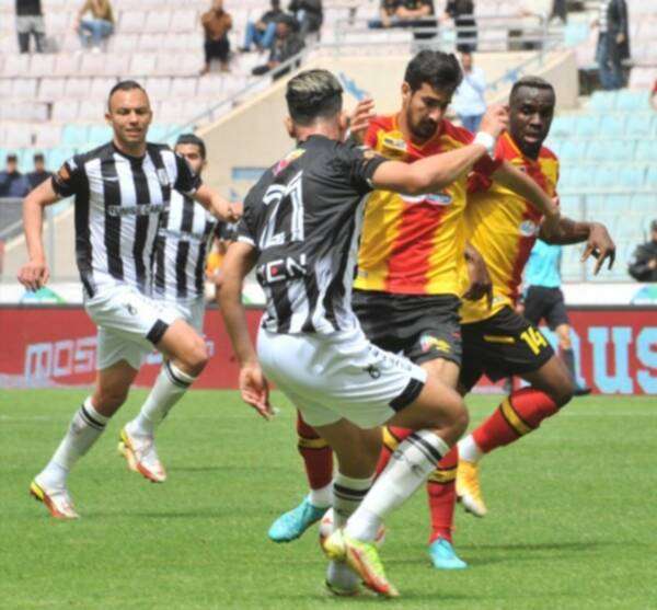 من لقاء سابق بين الفريقين