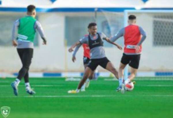 لاعبو الهلال