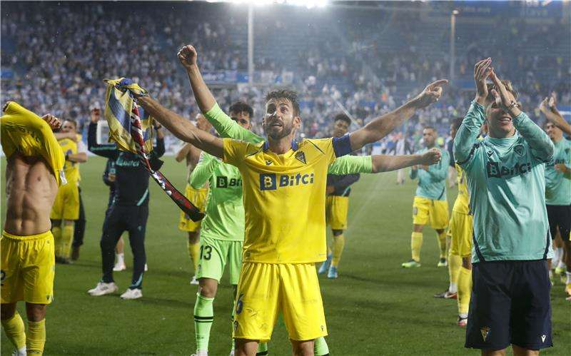 لاعبو الأهلي