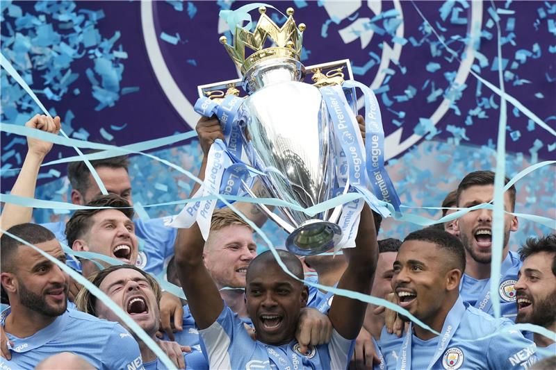 من تتويج السيتي