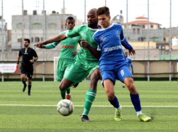 لقاء الذهاب بين الفريقين