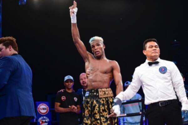 الملاكم الكوبي جادير هيريرا