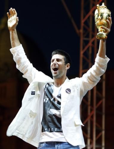 2011-07-04t203808z_01_bel06_rtridsp_3_tennis-djokovic-reception_reuters