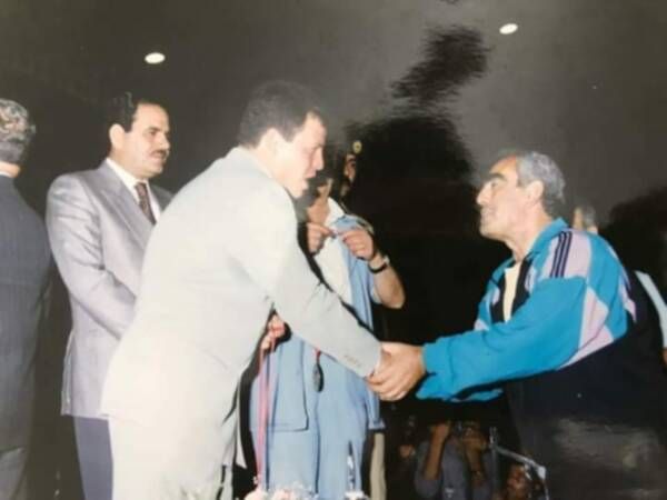 الملك عبد الله الثاني والراحل عوض (أرشيفية) 