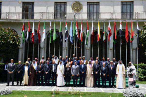 من الاجتماع