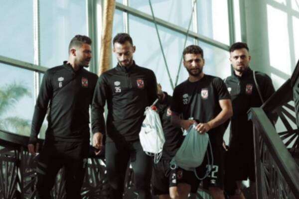 لاعبو الأهلي