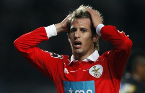 2011-01-162011-01-16t211600z_01_rfm02_rtridsp_3_soccer-europe-portugal_reuters