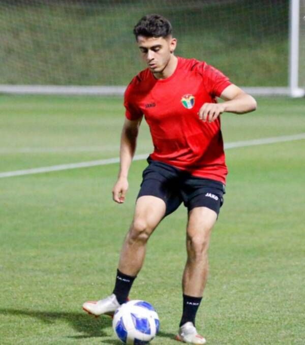 محمد أبو زريق "شرارة".