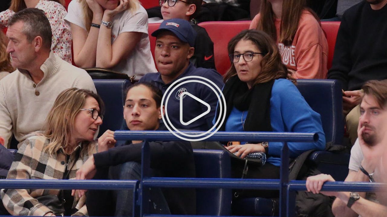 مبابي ووالدته