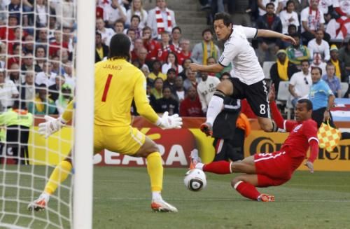 من مباراة ألمانيا وإنجلترا