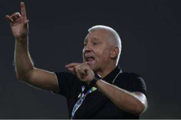 الروماني فلورين موتورك