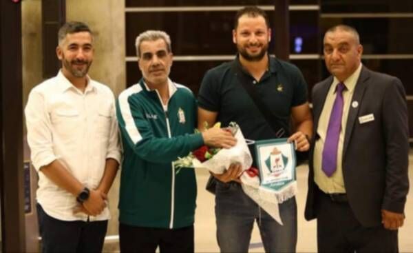 من الاستقبال