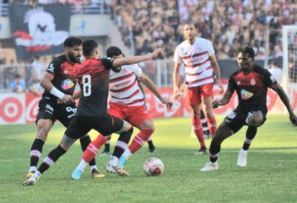 من لقاء الإفريقي والنجم الساحلي في الدوري 