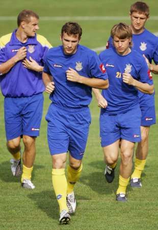 2006-06-16t184210z_01_wcaw409d_rtridsp_2_sport-soccer-world