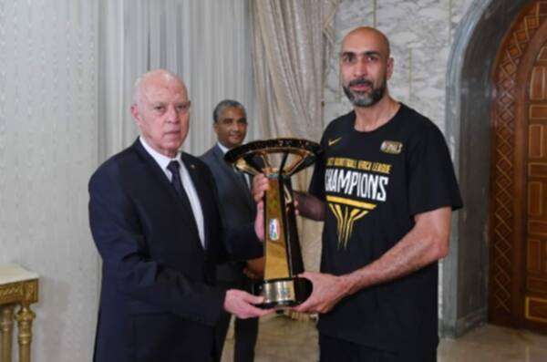 جانب من التكريم