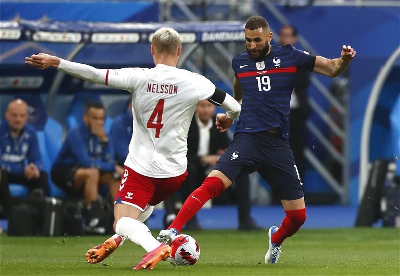 من مباراة فرنسا والدنمارك 