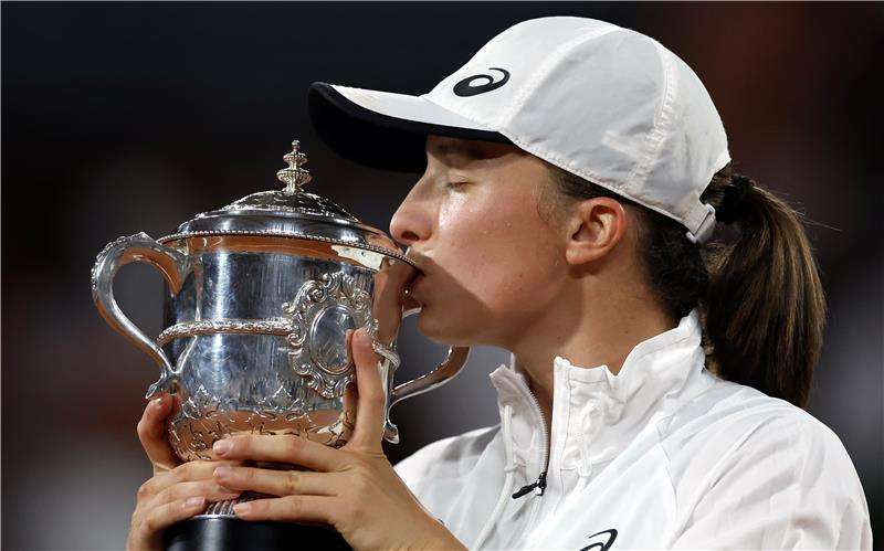 إيجا شفيونتيك