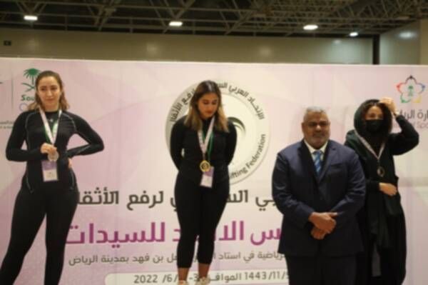 من البطولة