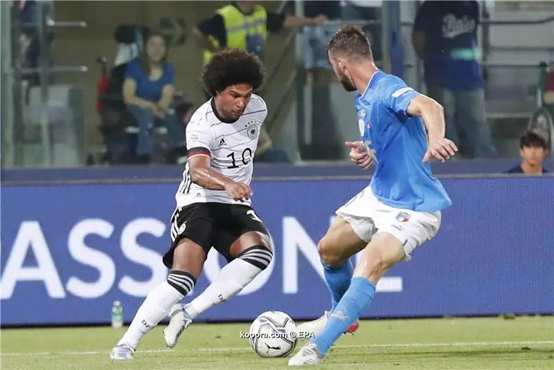 ?i=epa%2fsoccer%2f2022-06%2f2022-06-04%2f2022-06-04-09996353_epa