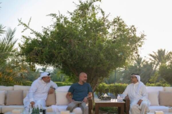 من اللقاء