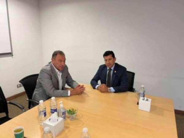 أشرف صبحى و محمود الخطيب