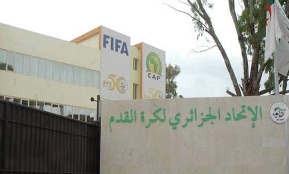 الاتحاد الجزائري لكرة القدم 