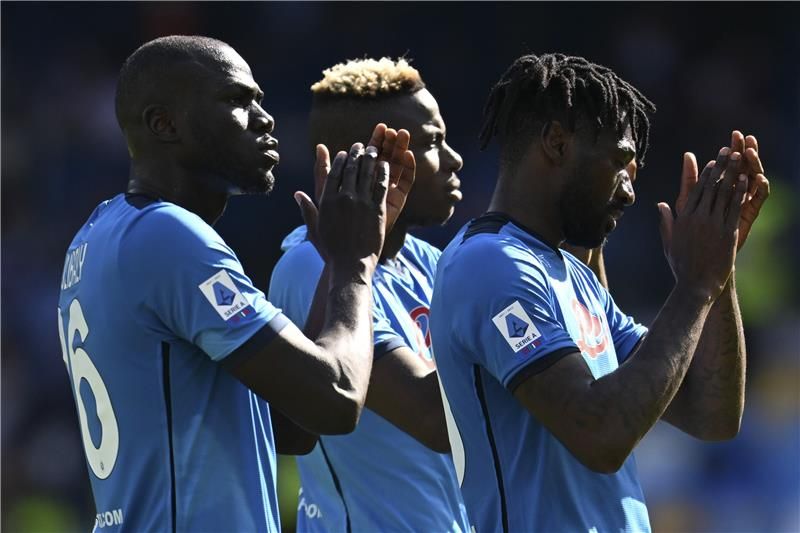 لاعبو نابولي