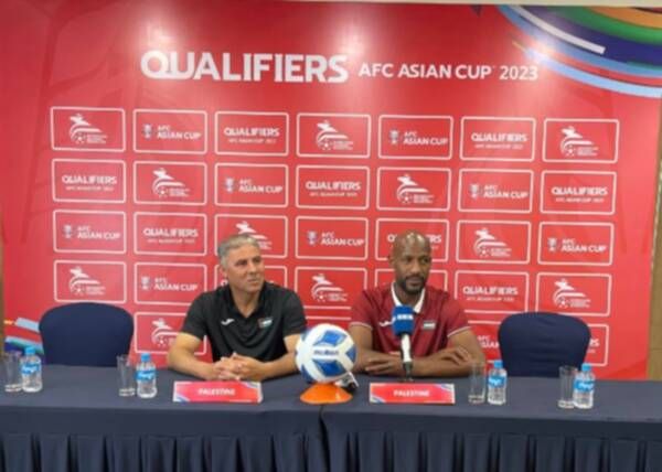 من المؤتمر الصحفي 