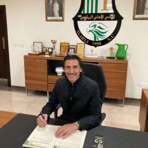 نيبوشا يوفوفيتش