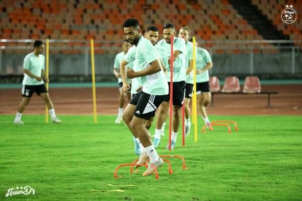 من تدريبات منتخب الجزائر
