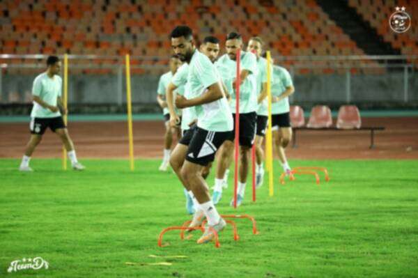 من تدريبات منتخب الجزائر
