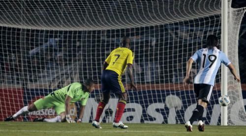 2011-07-07t022047z_01_stf527_rtridsp_3_soccer-copa_reuters