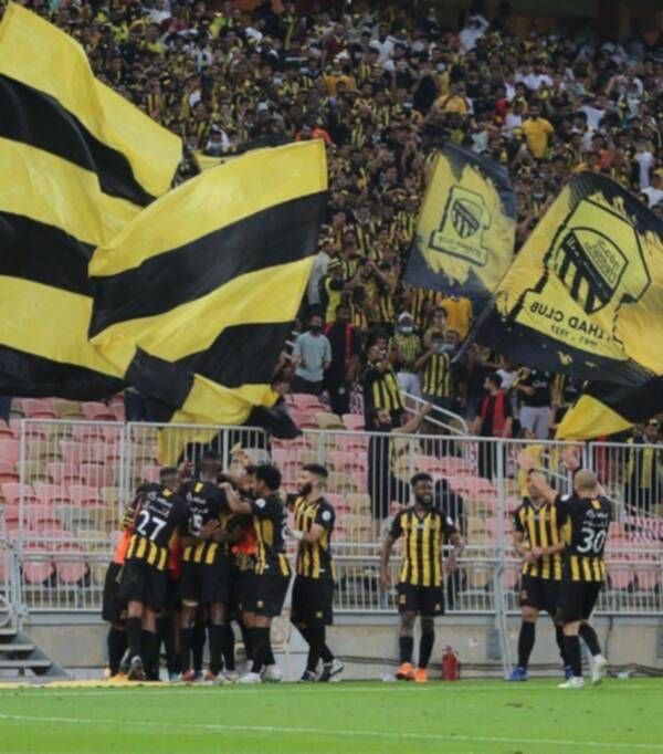 لاعبو اتحاد جدة