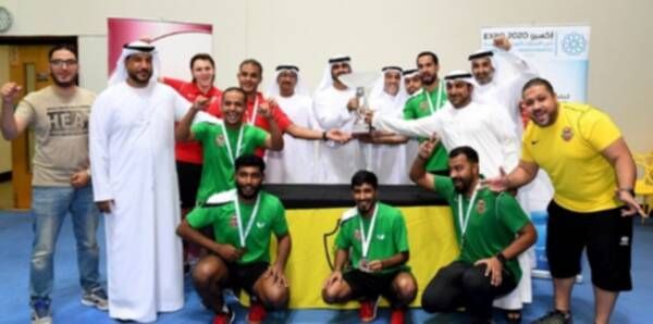 لاعبو شباب الأهلي 