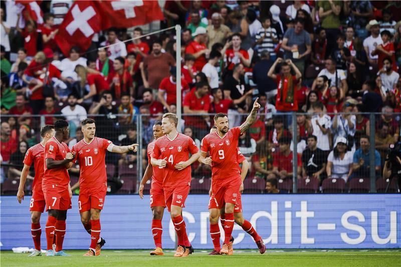 لاعبو سويسرا 