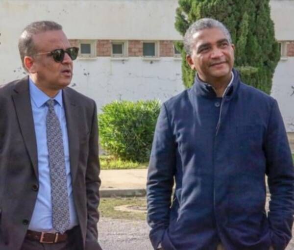 وديع الجريء صحبة وزير الرياضة كمال دقيش في لقاءات سابقة 