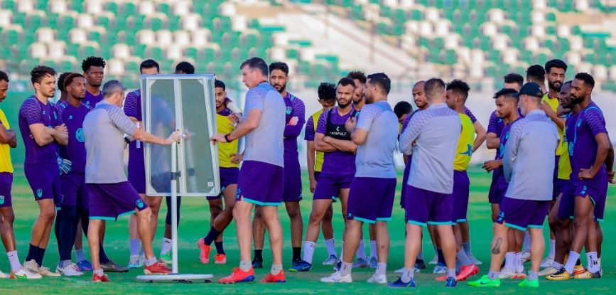 من تدريبات الأهلي